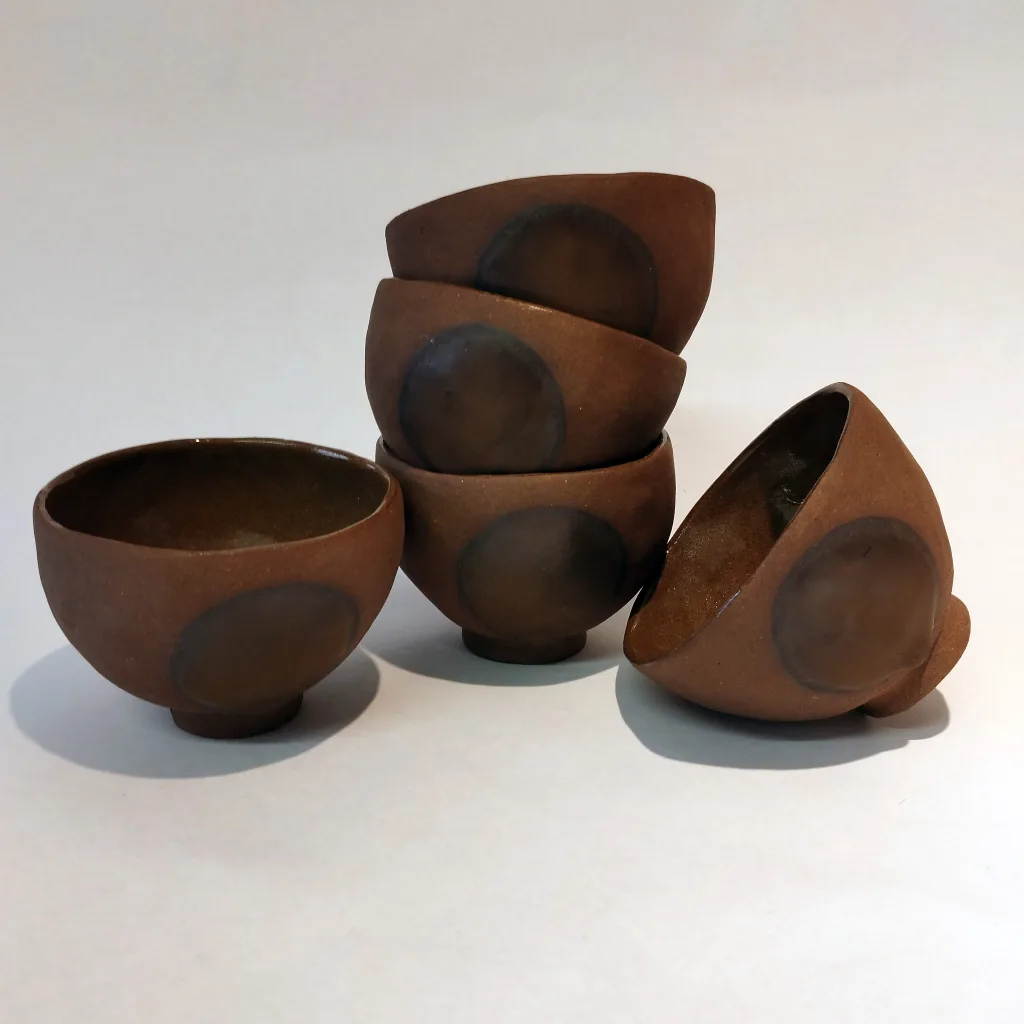 Grès brun - émail bronze
